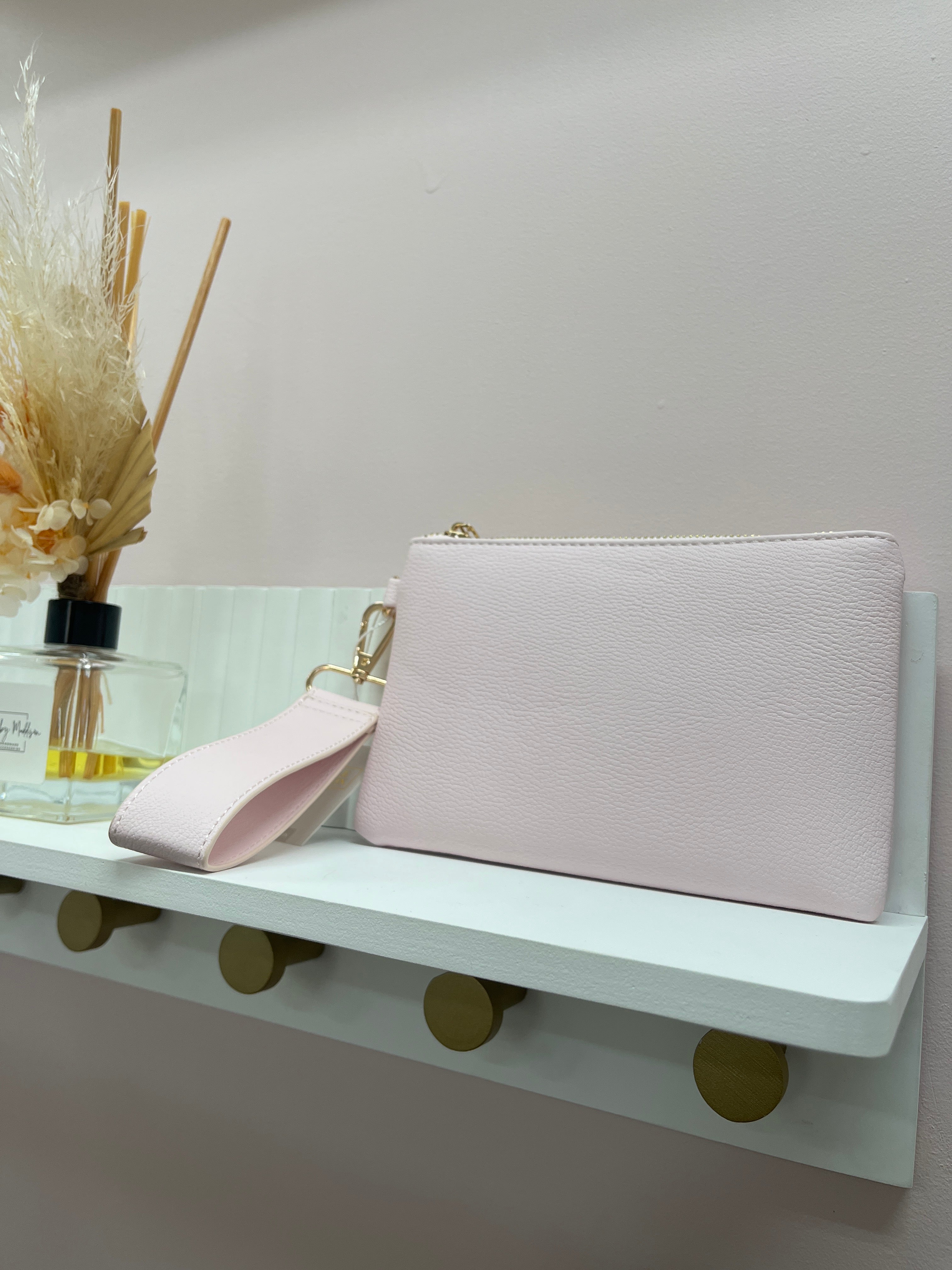 Sweet pink clutch