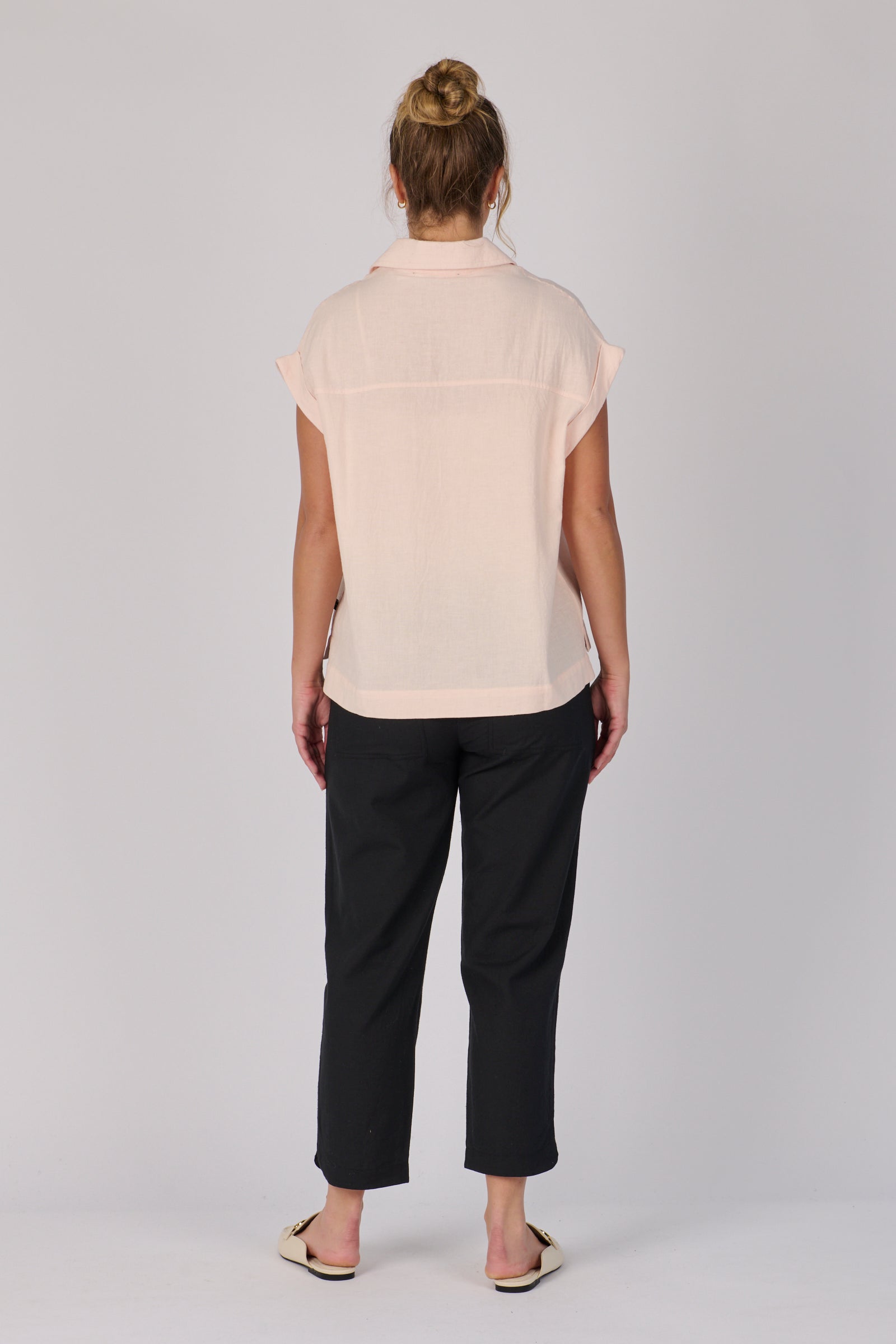 Collared pop over soft pink