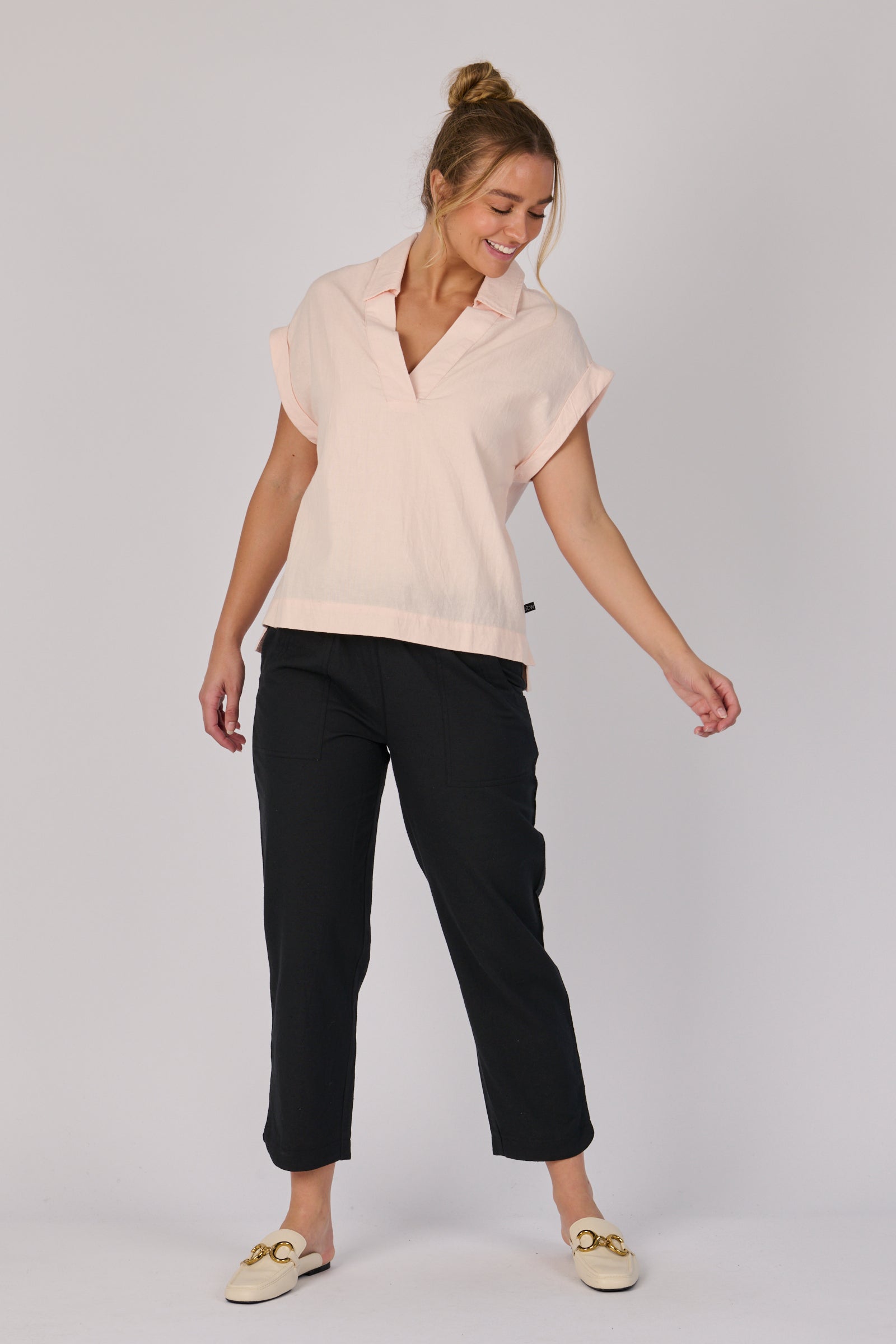 Collared pop over soft pink