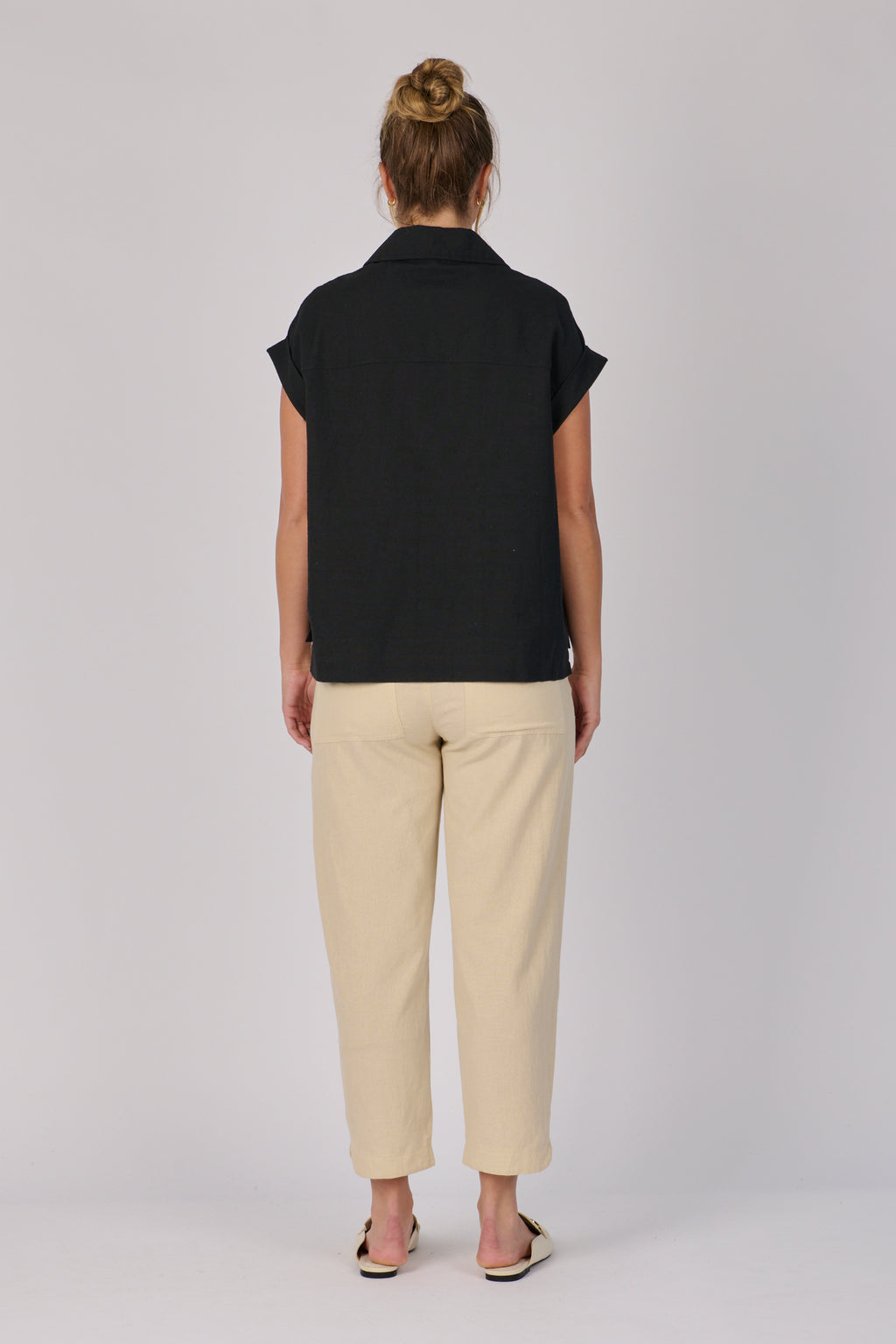 Collared pop over black