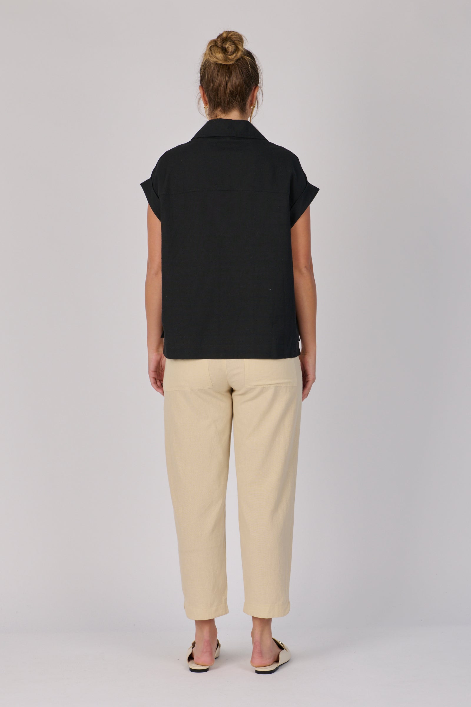 Collared pop over black