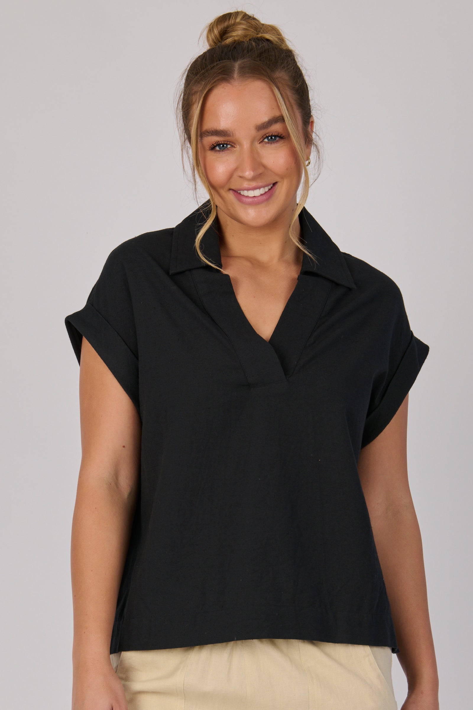 Collared pop over black