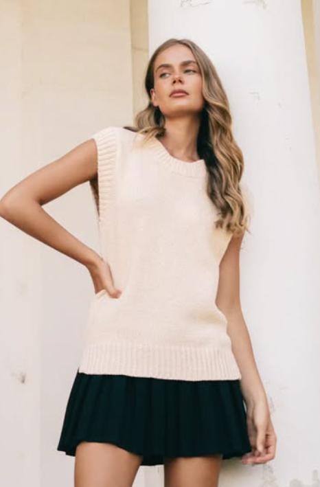 Sleeveless knit vest image 0