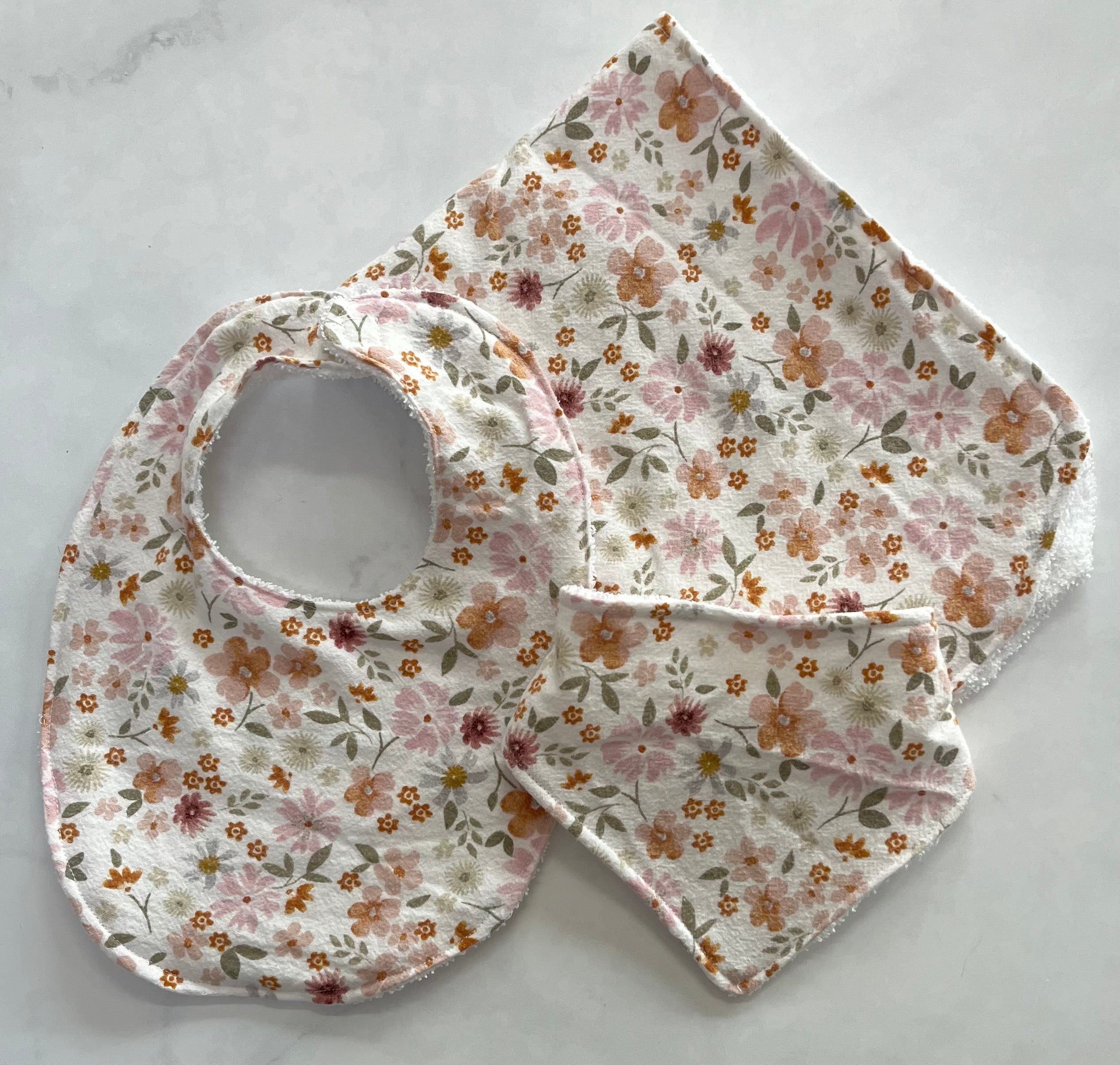 Floral bib set