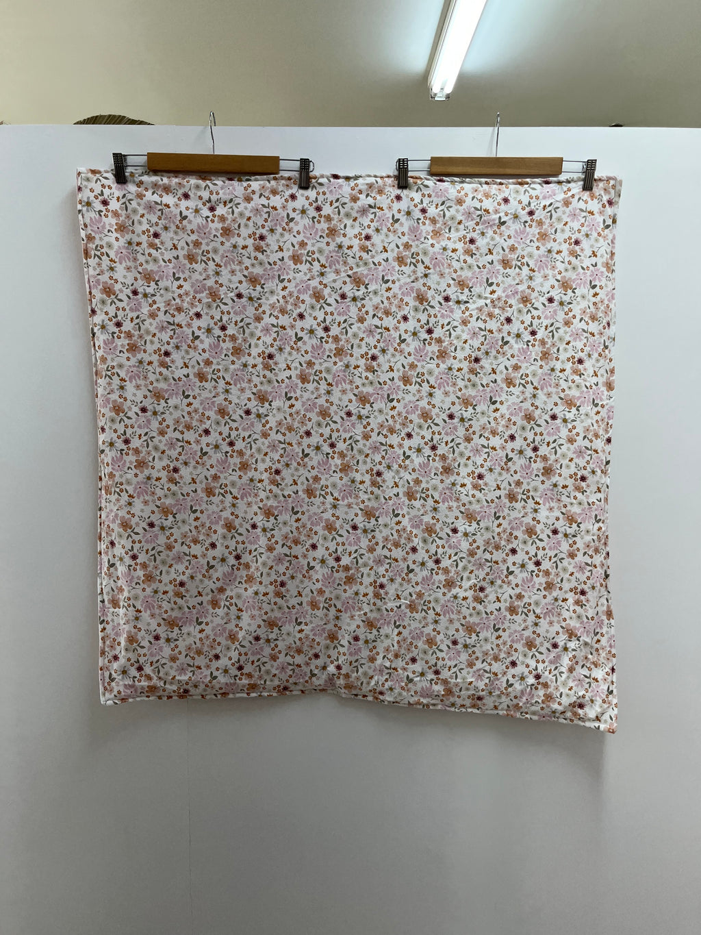 Pink floral baby blanket - APPROX 100x100cm