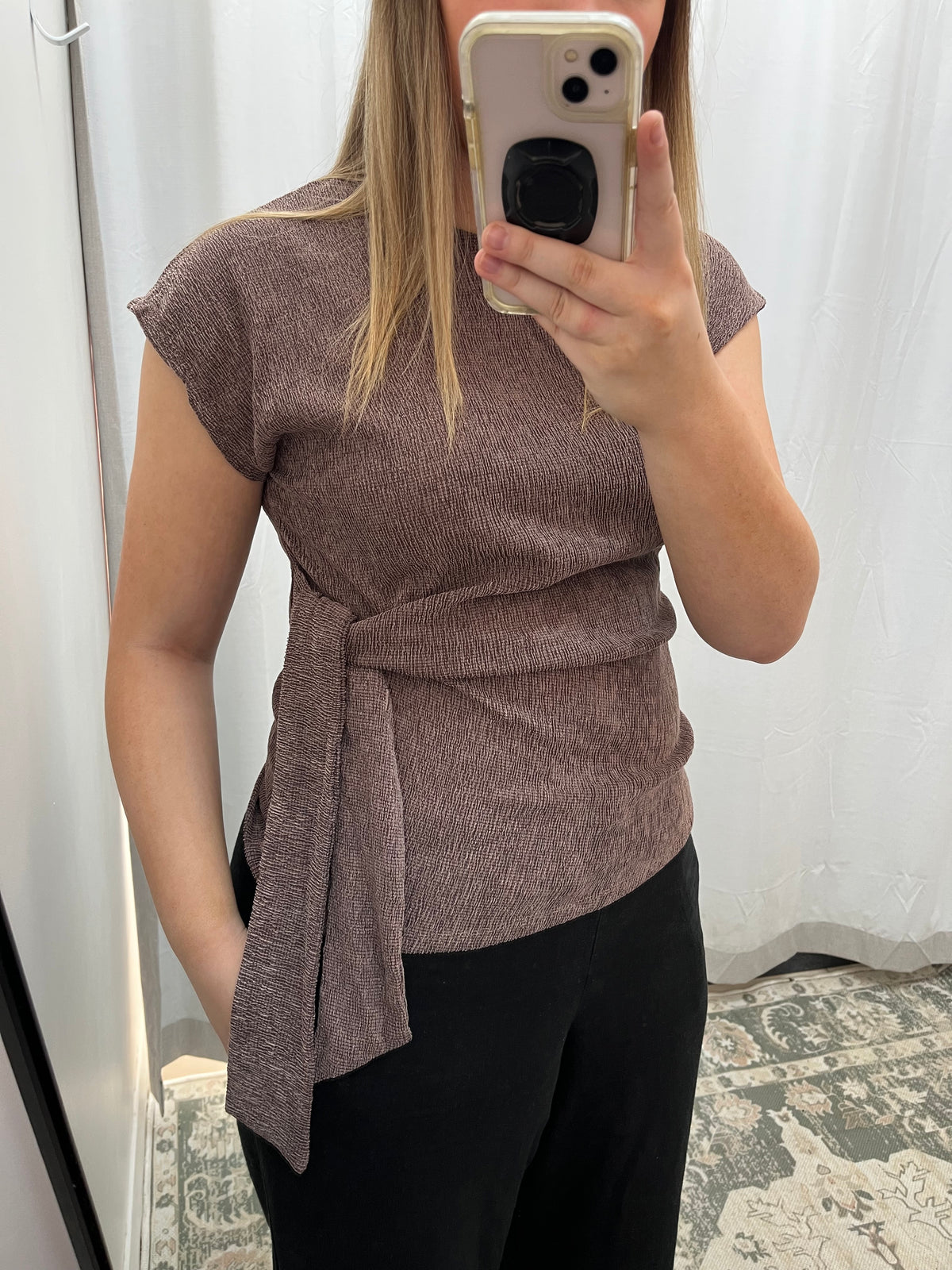 Choc tie top