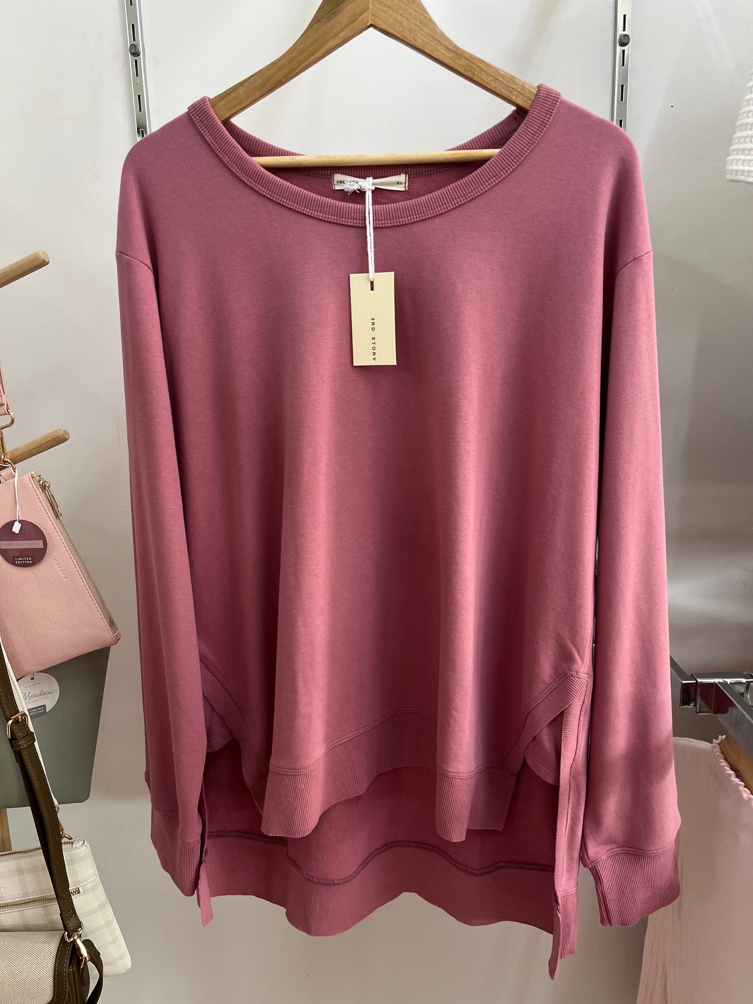 Ulverstone sweater tango pink