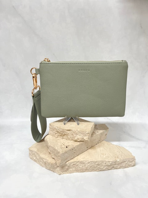 Olive clutch