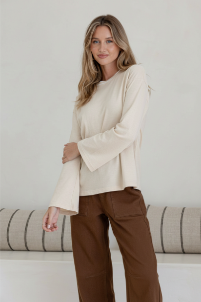 Latte belle sleeve top