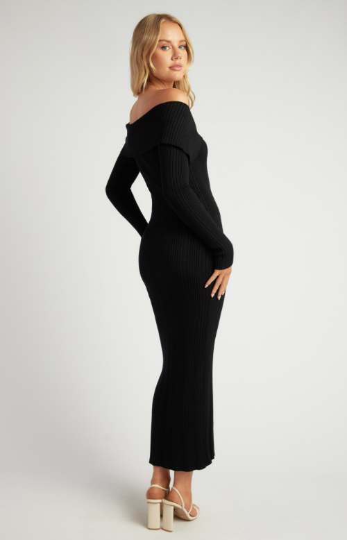Unbuttoned knit dress - black
