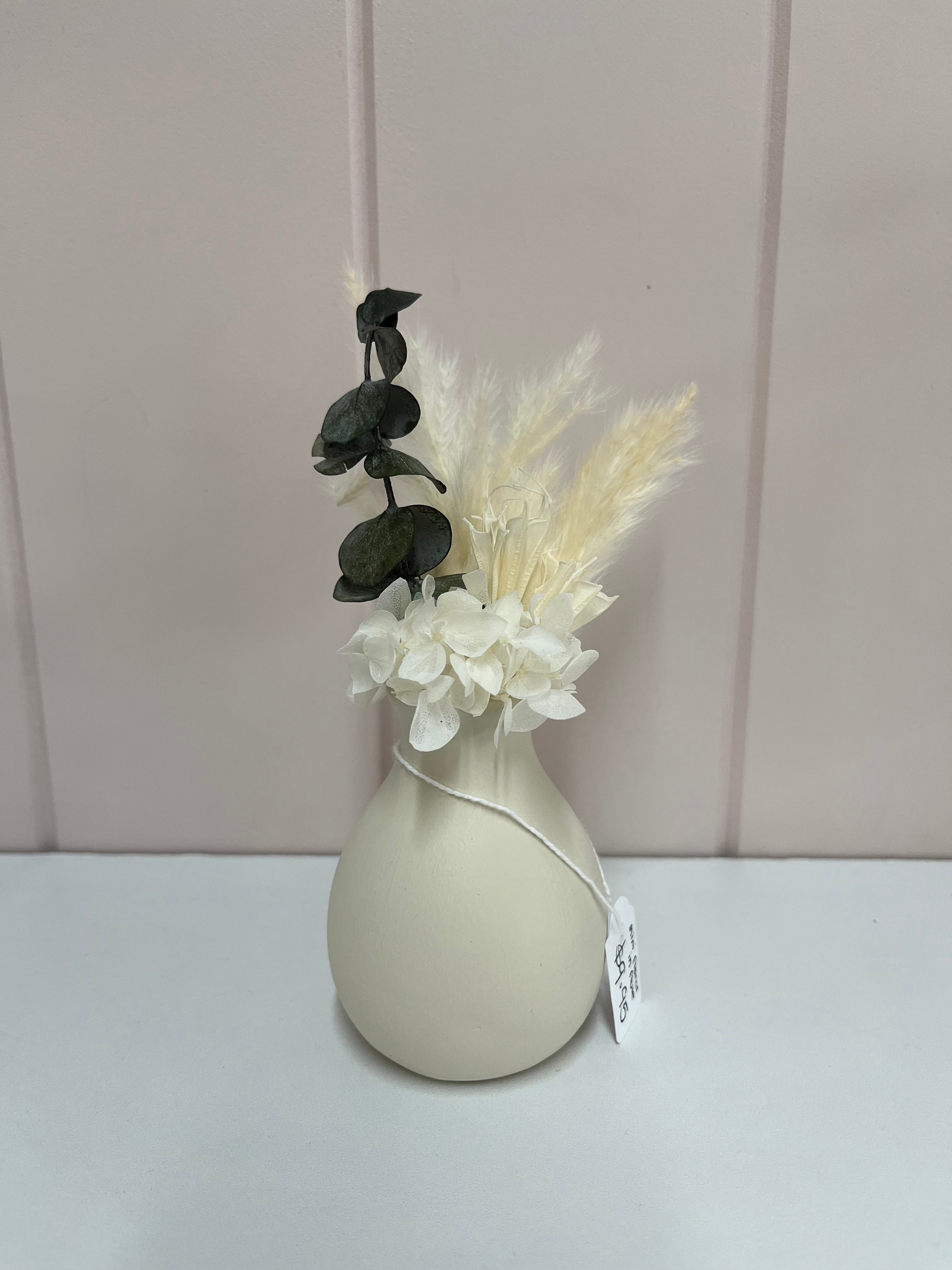 Mini flute floral image 0